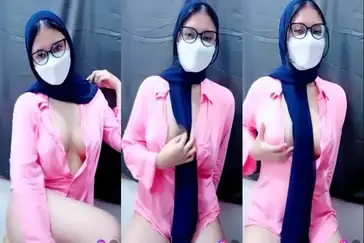 Sedang Sange Berat Main Sampai Banjir Muncrat